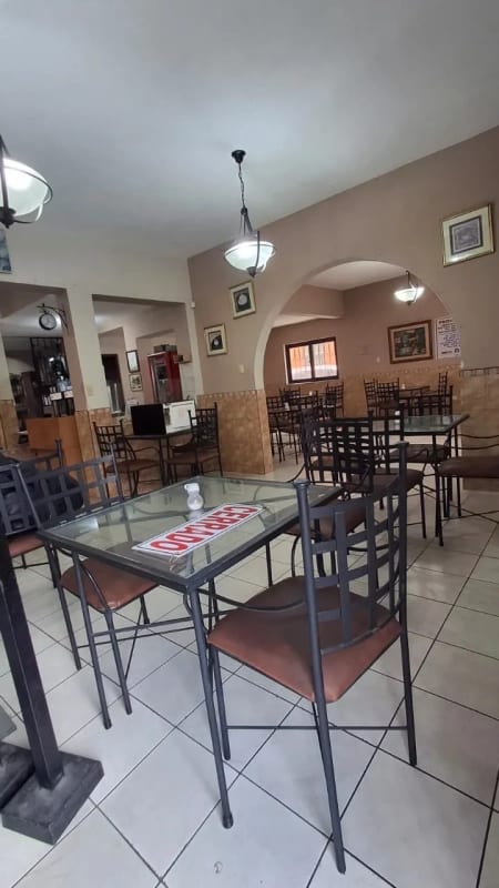 VENTA DE PROPIEDAD + NEGOCIO EN FUNCIONAMIENTO  Café / Restaurante – Zona 1 (Sector Gerona, frente al Ministerio Público) — Casa en Venta en Zona 1, Guatemala, Ciudad — foto 2 de 8