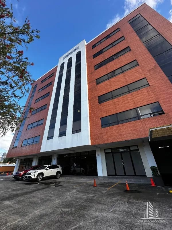 Zona 13, Edificio Condesa oficina en Alquiler — Oficina en Alquiler en Zona 13, Guatemala, Ciudad — foto 1 de 6