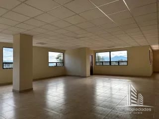 Zona 13, Edificio Condesa oficina en Alquiler — Oficina en Alquiler en Zona 13, Guatemala, Ciudad — miniatura 4 de 6