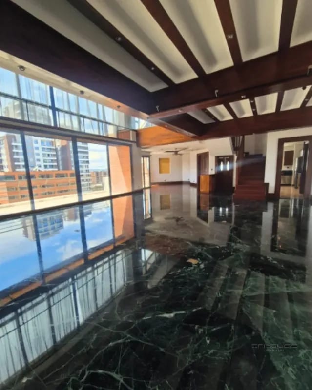 PENTHOUSE EN RENTA EN ZONA 14 CON DOS NIVELES Y TERRAZA — Apartamento en Alquiler en Zona 14, Guatemala, Ciudad — foto 1 de 11