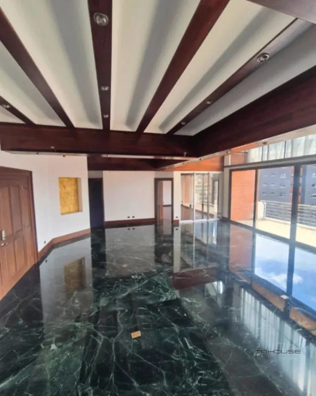 PENTHOUSE EN RENTA EN ZONA 14 CON DOS NIVELES Y TERRAZA — Apartamento en Alquiler en Zona 14, Guatemala, Ciudad — foto 3 de 11