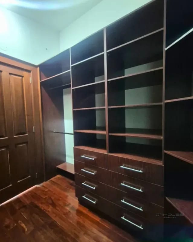 PENTHOUSE EN RENTA EN ZONA 14 CON DOS NIVELES Y TERRAZA — Apartamento en Alquiler en Zona 14, Guatemala, Ciudad — foto 5 de 11
