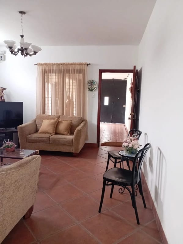Casa amueblada en Jocotenango, Sacatepéquez — Casa en Venta en Jocotenango, Sacatepéquez — foto 5 de 7
