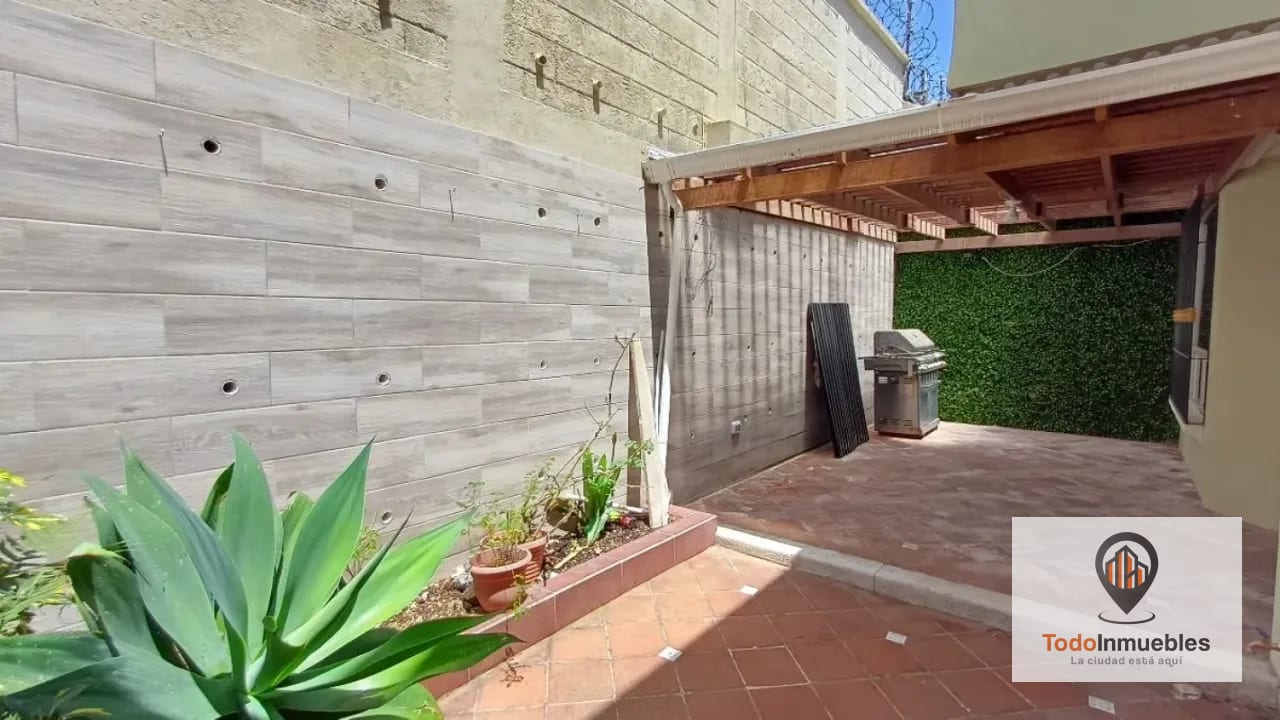 Casa en Renta en Villas de Doña Marina km 16.5 CES  — Casa en Alquiler en Carretera a El Salvador, Guatemala, Ciudad — foto 5 de 17