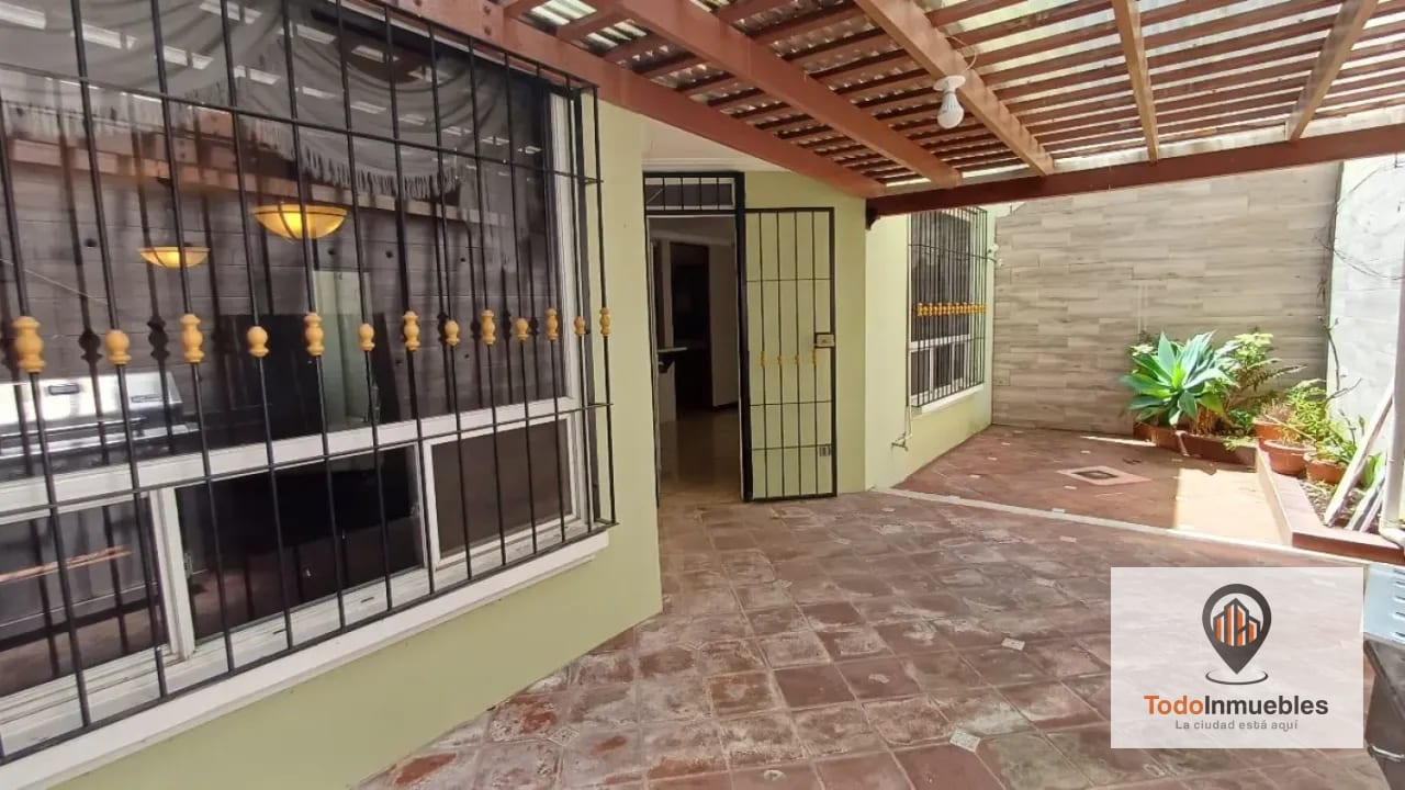 Casa en Renta en Villas de Doña Marina km 16.5 CES  — Casa en Alquiler en Carretera a El Salvador, Guatemala, Ciudad — foto 6 de 17