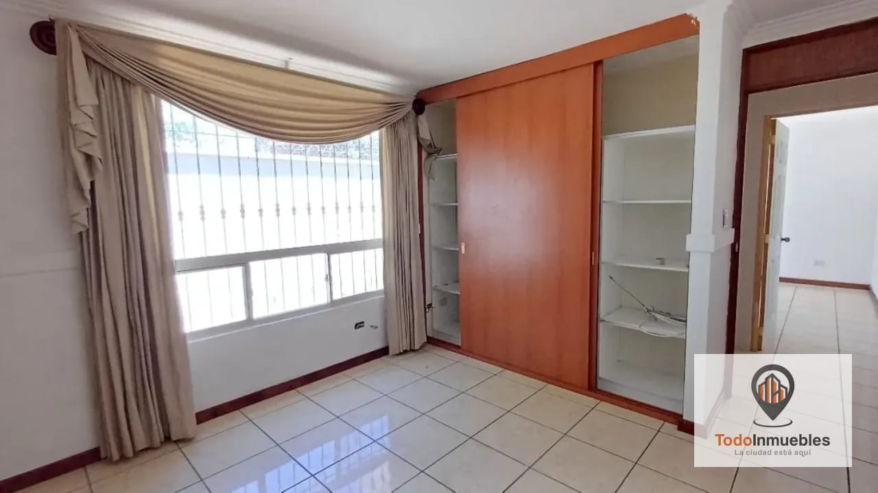 Casa en Renta en Villas de Doña Marina km 16.5 CES — Casa en Alquiler en Carretera a El Salvador, Guatemala, Ciudad — foto 10 de 17