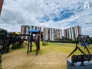 apartamento con balcon y pergola 4hab / 4parq zona 16 — Apartamento en Venta en San Isidro 20/21, Zona 16, Guatemala, Ciudad — miniatura 2 de 8