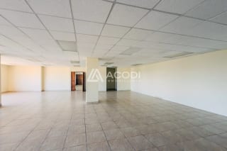Oficina en Zona 13 — Oficina en Alquiler en Zona 13, Guatemala, Ciudad — miniatura 2 de 3
