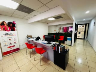Zona 10 Local Comercial de 111 mts2 — Local en Alquiler en Zona 10, Guatemala, Ciudad — miniatura 1 de 6