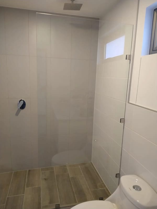 Apartamento en alquiler, Edificio Segheria, zona 14 — Apartamento en Alquiler en Segheria, Zona 14, Guatemala, Ciudad — foto 2 de 13