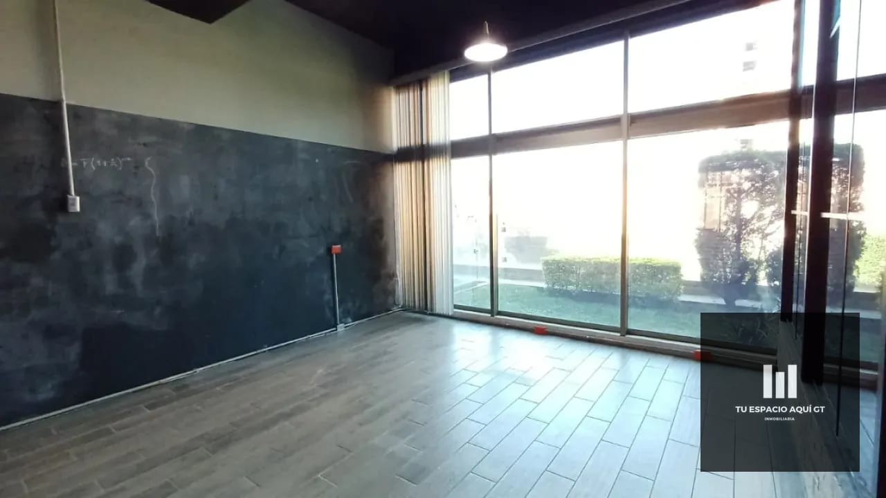 Linda Oficina En Venta - Edificio Pialé Zona 10 — Oficina en Venta en Zona 10, Guatemala, Ciudad — foto 7 de 7