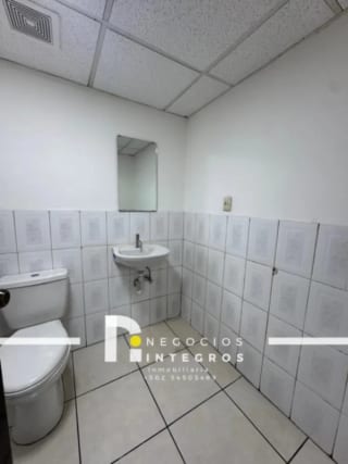 RENTO OFICINA EN PALADIUM ZONA 10 74 MT2 - 2 PARQUEOS — Oficina en Alquiler en Paladium, Zona 10, Guatemala, Ciudad — miniatura 7 de 13