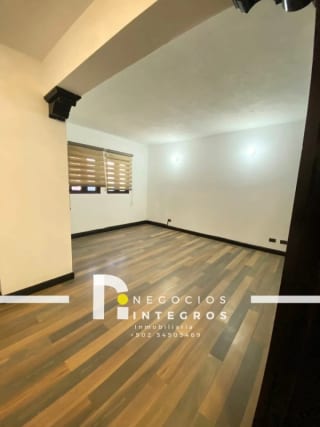 CASA EN RENTA DE 5 HABITACIONES EN ZONA 10 DENTRO DE GARITA — Casa en Alquiler en Zona 10, Guatemala, Ciudad — miniatura 7 de 15