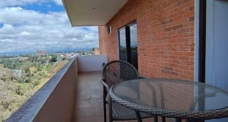 RENTO AMPLIO APARTAMENTO Y CON HERMOSA VISTA EN ZONA 15 ✨🏡 — Apartamento en Alquiler en Zona 15, Guatemala, Ciudad — miniatura 2 de 4