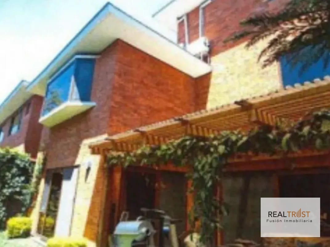 Linda Casa en Renta la Joya Zona 10 — Casa en Alquiler en Zona 10, Guatemala, Ciudad — foto 1 de 2