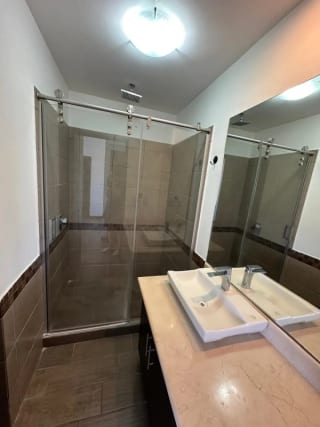 APARTAMENTO EN ZONA 10 – VERONA, 3 HAB + BALCÓN Y TERRAZA — Apartamento en Alquiler en Zona 10, Guatemala, Ciudad — miniatura 10 de 17