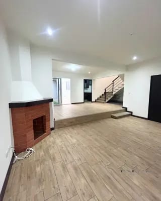 CASA EN RENTA EN VILLAS DE CAPELO KM 22 CAES, DE ESQUINA — Casa en Alquiler en Carretera a El Salvador, Guatemala, Ciudad — miniatura 6 de 11
