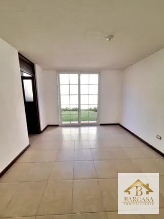 Se vende Casa en Santa Monica km 16.5 entrada por Olmeca CAES — Casa en Venta en Carretera a El Salvador, Guatemala, Ciudad — miniatura 16 de 17
