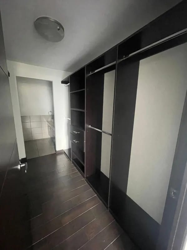 Apartamento en renta - Edificio Attica II, Zona 14 — Apartamento en Alquiler en Attica II, Zona 14, Guatemala, Ciudad — foto 5 de 11
