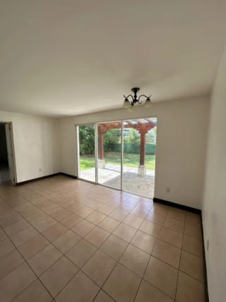 Casa en Renta Casa y Campo Km 23.5 — Casa en Alquiler en Carretera a El Salvador, Guatemala, Ciudad — miniatura 7 de 17