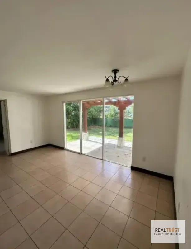 Casa en Alquiler Casa en Alquiler Condominio Villas del Campo km 13 — Casa en Alquiler en Carretera a El Salvador, Guatemala, Ciudad — foto 6 de 17