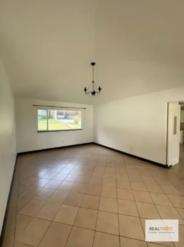 Casa en Alquiler Casa en Alquiler Condominio Villas del Campo km 13 — Casa en Alquiler en Carretera a El Salvador, Guatemala, Ciudad — foto 13 de 17