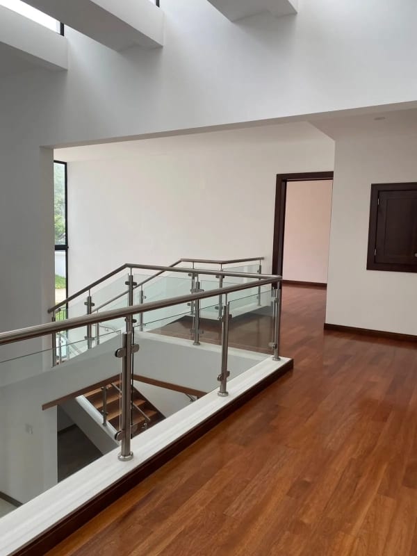 VENDO CASA NUEVA DE LUJO con Piscina y Jacuzzi en Sausalito, – 5 Habitaciones — Casa en Venta en Sausalito, Carretera a El Salvador, Guatemala, Ciudad — foto 8 de 9
