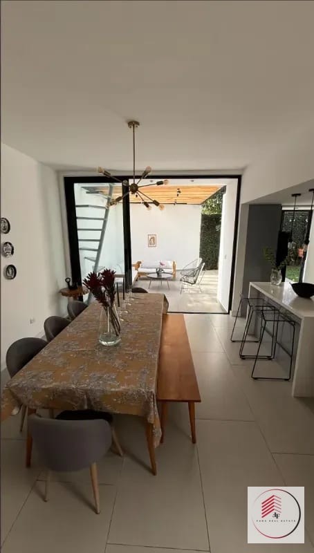 ALQUILER DE CASA EN ZONA 15 REMODELADA DE 268 M² — Casa en Alquiler en Zona 15, Guatemala, Ciudad — foto 1 de 17