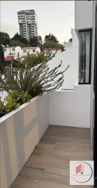 ALQUILER DE CASA EN ZONA 15 REMODELADA DE 268 M² — Casa en Alquiler en Zona 15, Guatemala, Ciudad — miniatura 15 de 17