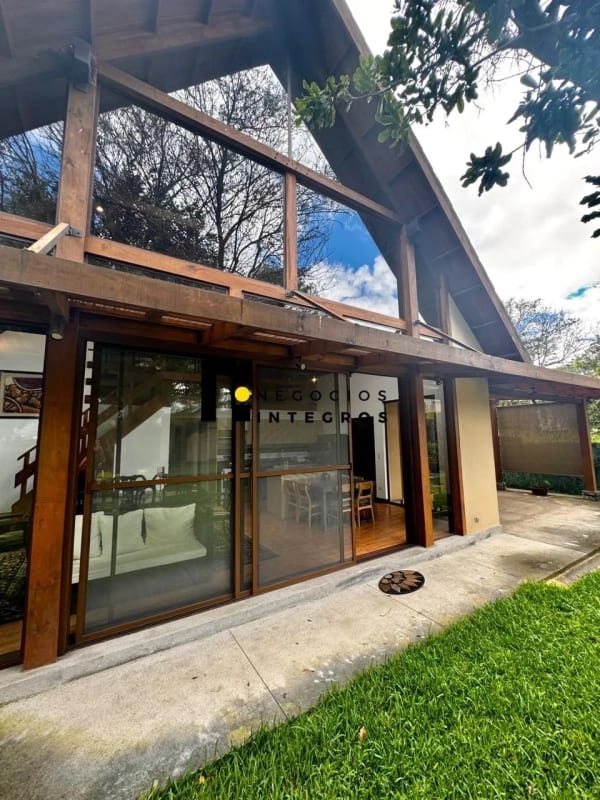 CASA CAMPESTRE EN VENTA EN SAN MIGUEL DUEÑAS — Casa en Venta en San Miguel Dueñas, Sacatepéquez — foto 10 de 14