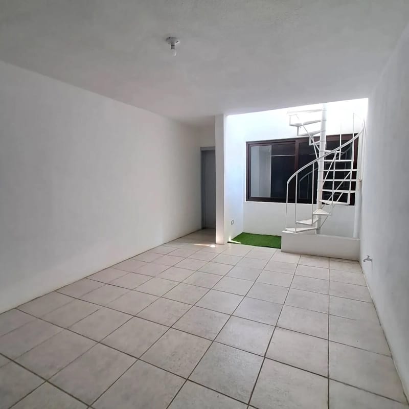 VENDO AMPLIA CASA CON APARTAMENTO, LOS MANANTIALES — Casa en Venta en Carretera a El Salvador, Guatemala, Ciudad — foto 7 de 17