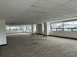ALQUILO/VENDO OFICINA EN ZONA 10 - EDIFICIO CENTRO EMPRESARIAL — Oficina en Alquiler en Centro Empresarial, Zona 10, Guatemala, Ciudad — miniatura 9 de 10