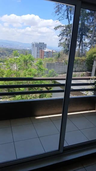 APARTAMENTO EN VENTA ZONA 16 EN BOSQUES DE EUSKADI — Apartamento en Venta en Bosques de Euskadi, Zona 16, Guatemala, Ciudad — miniatura 1 de 11