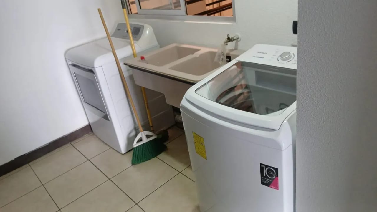 APARTAMENTO EN VENTA ZONA 16 EN BOSQUES DE EUSKADI — Apartamento en Venta en Bosques de Euskadi, Zona 16, Guatemala, Ciudad — foto 9 de 11