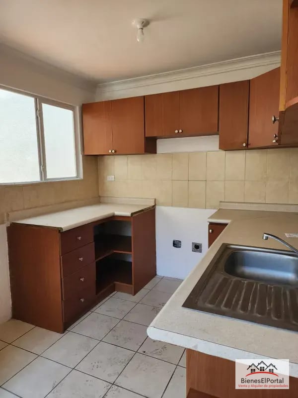 🚨🏡 ¡BAJÓ DE PRECIO! Casa en Mirador de San Cristóbal 2 Mixco — Casa en Venta en Zona 8 Mixco, Guatemala, Ciudad — foto 8 de 9