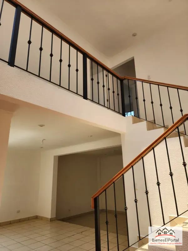 🚨🏡 ¡BAJÓ DE PRECIO! Casa en Mirador de San Cristóbal 2 Mixco — Casa en Venta en Zona 8 Mixco, Guatemala, Ciudad — foto 5 de 9