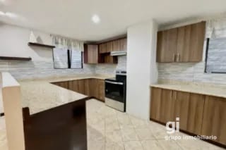 Apartamento en venta en zona 10, rodeado de naturaleza — Apartamento en Venta en Zona 10, Guatemala, Ciudad — miniatura 6 de 9