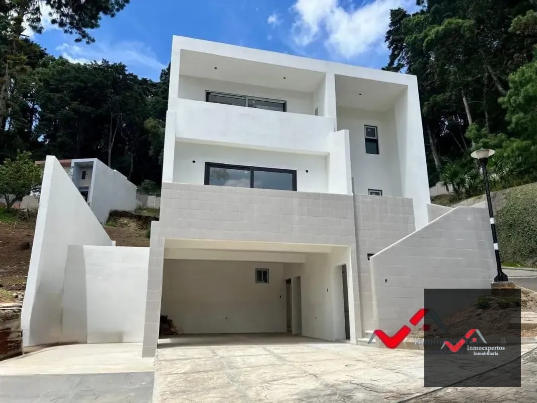 CASA EN VENTA CARRETERA A  CRISTO REY, PIEDRA PARADA  ZONA 6 SANTA CATARINA PINULA  — Casa en Venta en Santa Catarina Pinula, Guatemala, Ciudad — foto 1 de 17