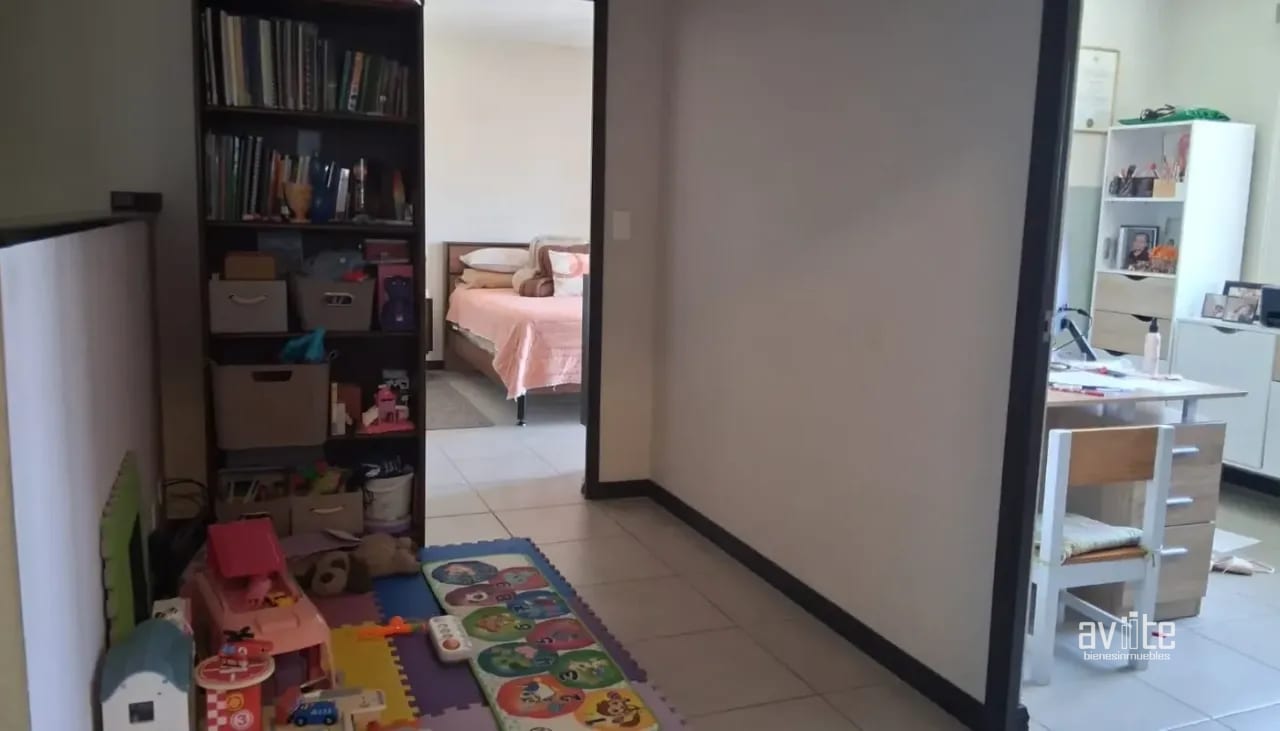 Condado Naranjo en Alameda Norte, Coruña. Q1,750,000 negociables. — Apartamento en Venta en Condado Naranjo, Zona 4 Mixco, Guatemala, Ciudad — foto 6 de 9