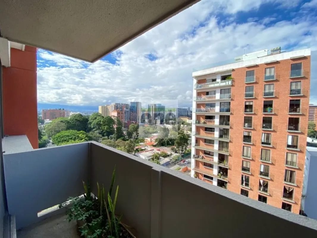 Apartamento amueblado de 2 dormitorios en zona 10 — Apartamento en Alquiler en Zona 10, Guatemala, Ciudad — foto 2 de 8