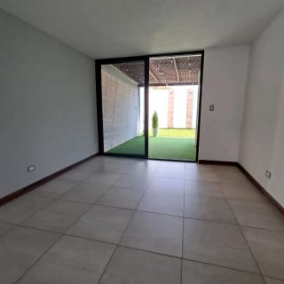 VENDO AMPLIA CASA CON APARTAMENTO, LOS MANANTIALES PV — Casa en Venta en Carretera a El Salvador, Guatemala, Ciudad — miniatura 17 de 17