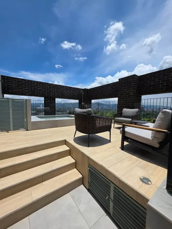 Hermoso apartamento en renta — Apartamento en Alquiler en Meraki Z10, Zona 10, Guatemala, Ciudad — foto 4 de 8