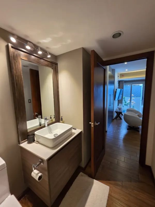 Amplio e iluminado apartamento en venta, Kanajuyú zona 16 — Apartamento en Venta en Vilaflor, Zona 16, Guatemala, Ciudad — foto 3 de 10