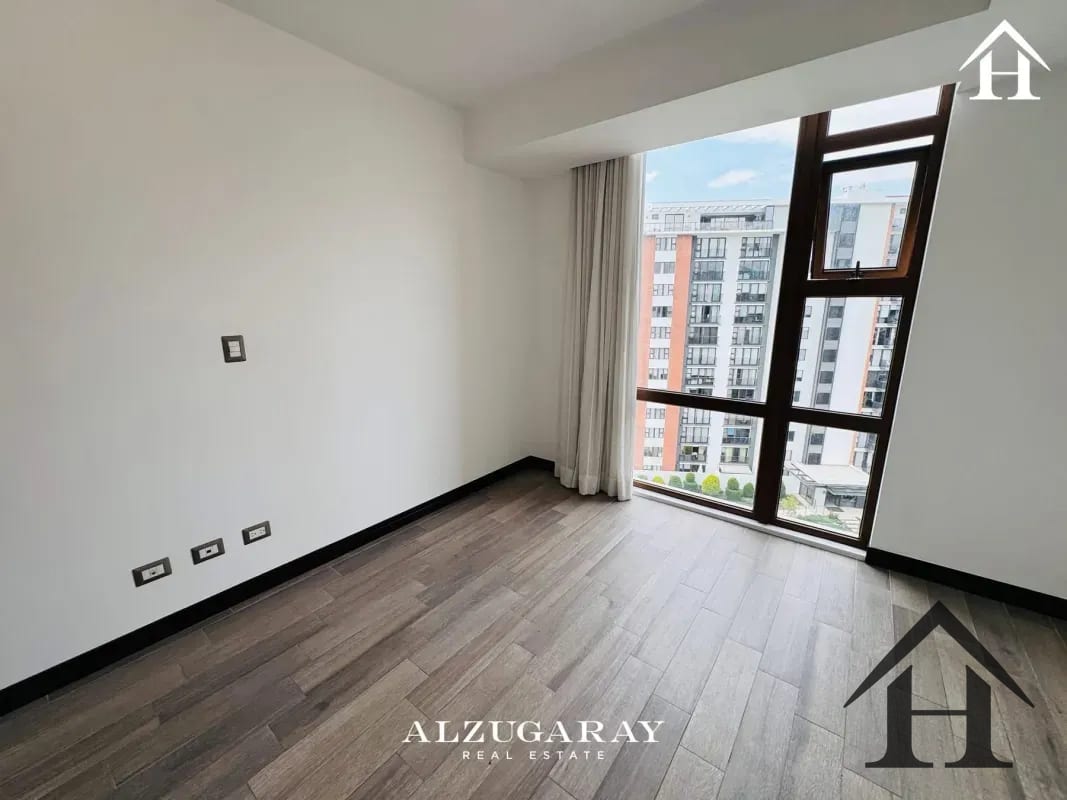 Apartamento con balcón, nivel alto, San Isidro 2021 zona 16 — Apartamento en Venta en San Isidro 20/21, Zona 16, Guatemala, Ciudad — foto 9 de 9