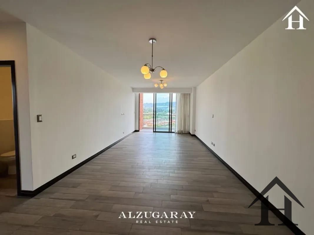 Apartamento con balcón, nivel alto, San Isidro 2021 zona 16 — Apartamento en Venta en San Isidro 20/21, Zona 16, Guatemala, Ciudad — foto 4 de 9