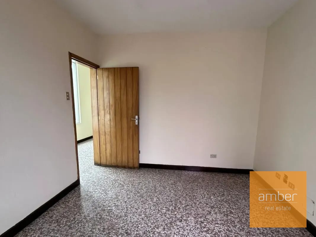 Casa para oficinas en zona 10 — Casa en Alquiler en Zona 10, Guatemala, Ciudad — foto 6 de 9