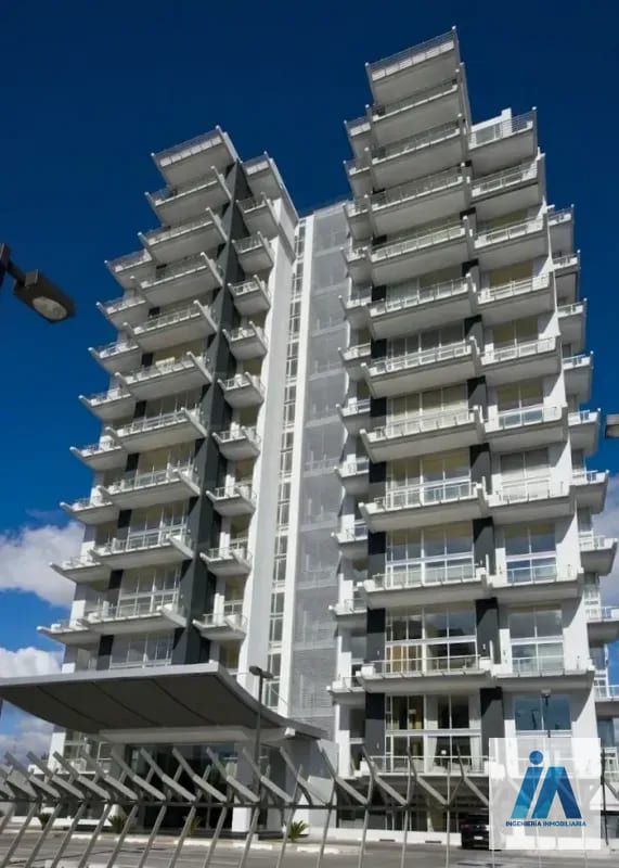 APARTAMENTO EN VENTA📍 Edificio Atrium, Zona 10 — Apartamento en Venta en Zona 10, Guatemala, Ciudad — foto 1 de 9