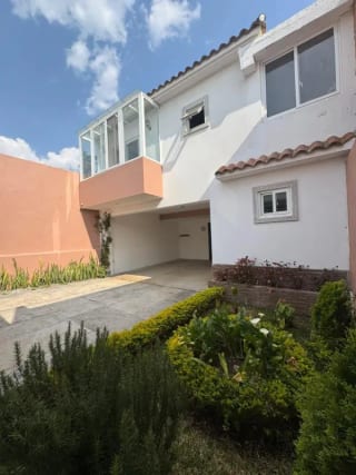 Casa en renta de 2 niveles, con amplios espacios dentro de garita y vista al bosque!! Carretera a San José Pinula — Casa en Alquiler en lo de Valdez, Carretera a El Salvador, Guatemala, Ciudad — miniatura 2 de 15
