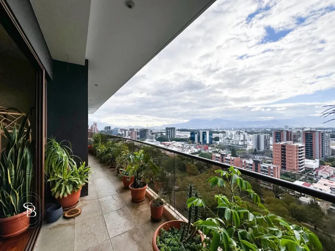 Penthouse en Venta-San Patricio II, Z.14 — Apartamento en Venta en San Patricio 2, Zona 14, Guatemala, Ciudad — foto 2 de 10