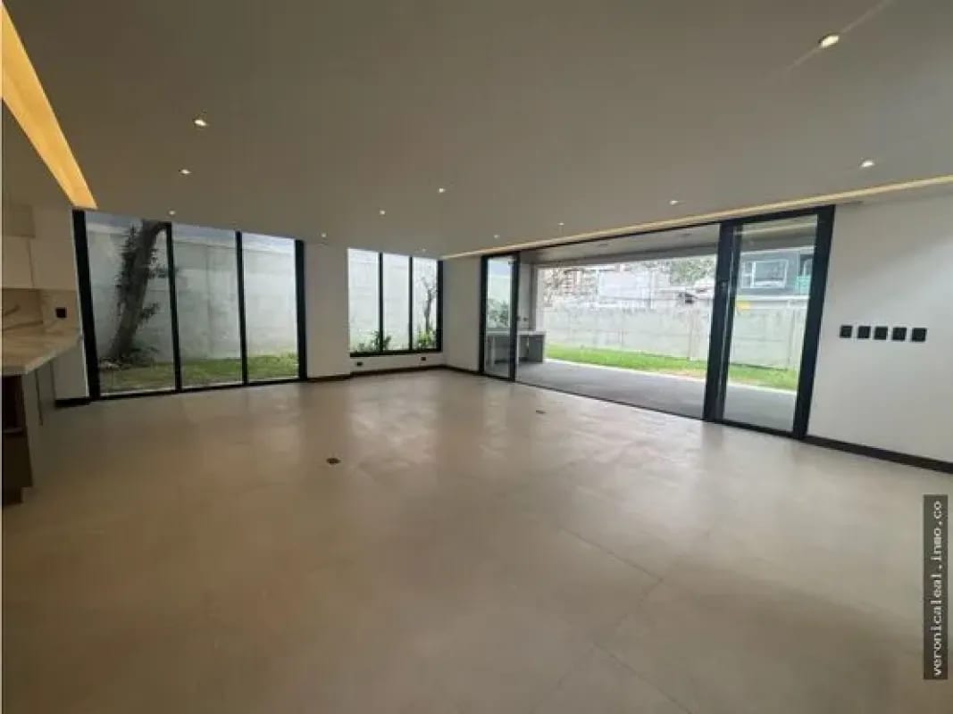 Zona 13 A Una Cuadra de las Américas Dentro de Garita Casa en Venta — Casa en Venta en Zona 14, Guatemala, Ciudad — foto 10 de 17